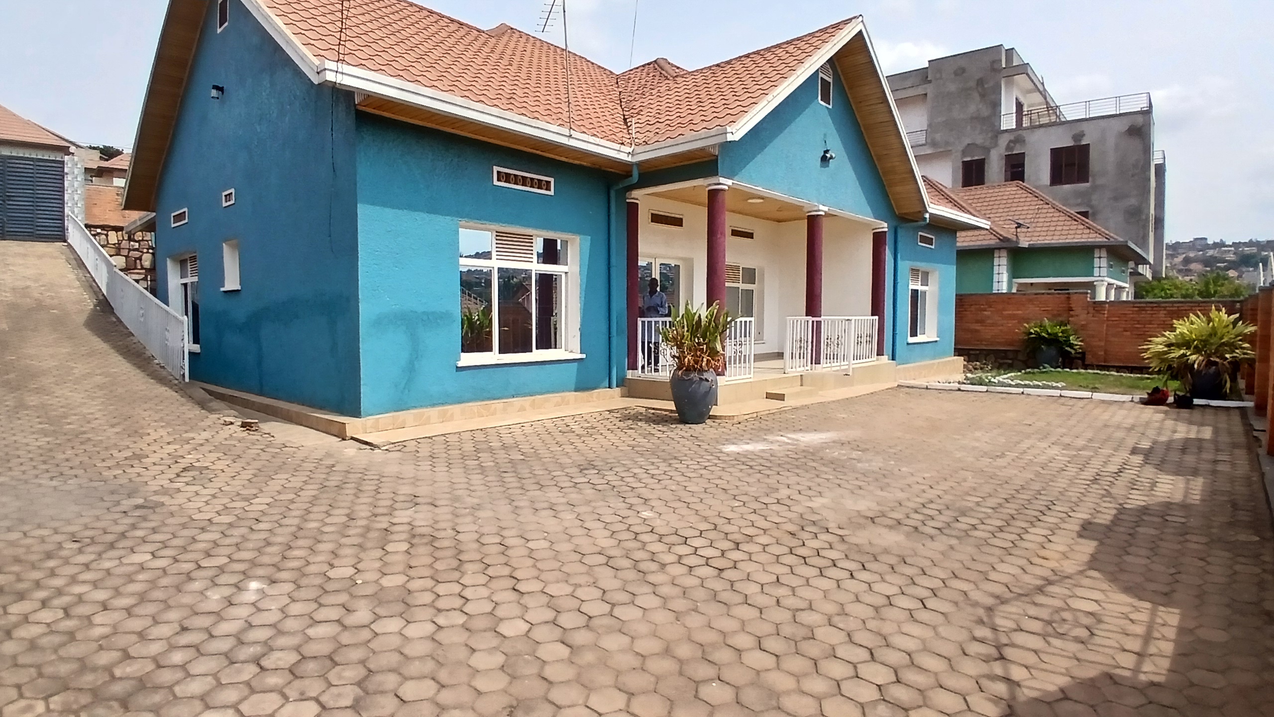 INZU IKODESHWA in Kigali